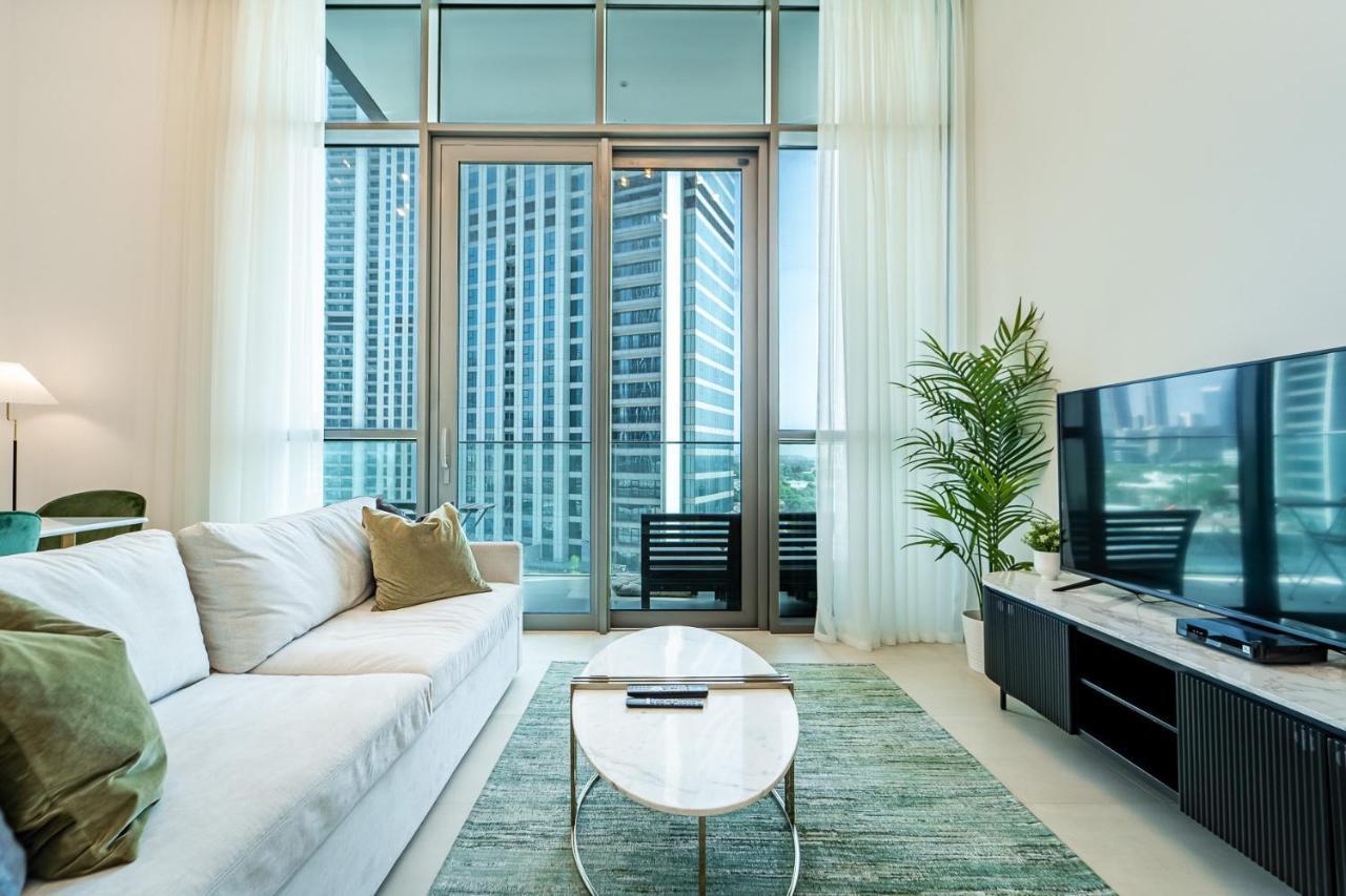 Downtown Views, Downtown Dubai - Mint Stay Экстерьер фото